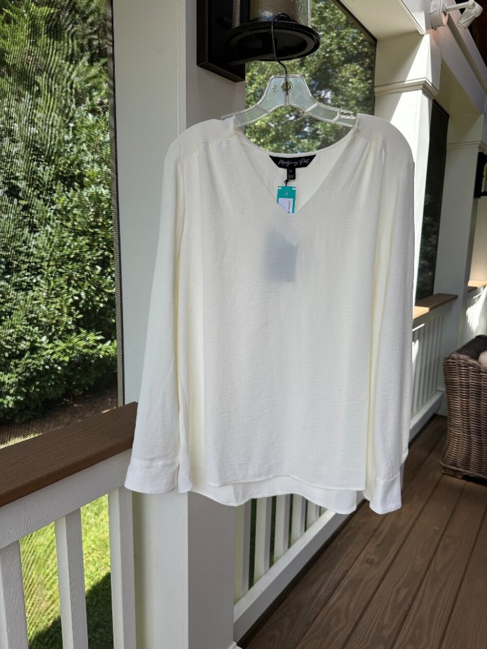 Stitch Fix Ivory White Tabby Blouse V Neck Flowy Top by Montgomery Post Size XL